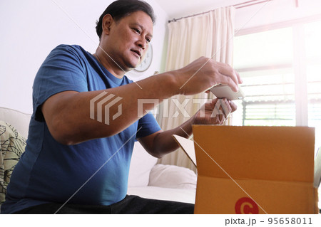 Checking the Mailbox 95658011