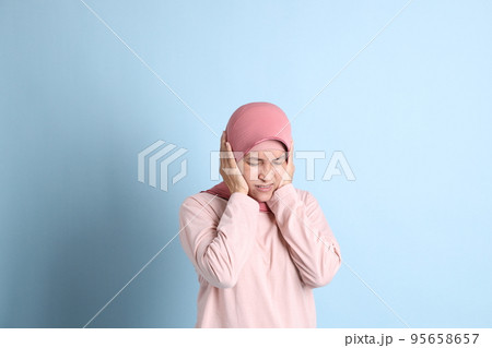 Woman with Hijab Woman with Hijab 95658657