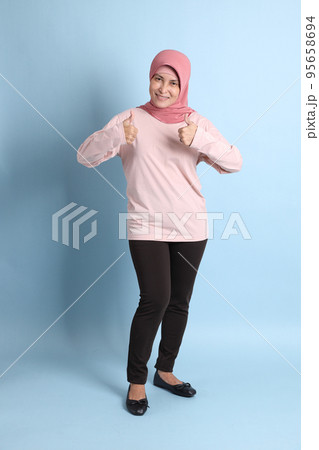 Woman with Hijab 95658694