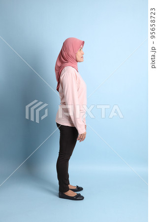 Woman with Hijab 95658723