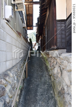 下呂市金山町の筋骨 下呂市金山町の筋骨 95660021