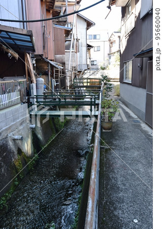 下呂市金山町の筋骨 95660040