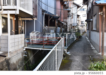 下呂市金山町の筋骨 下呂市金山町の筋骨 95660055