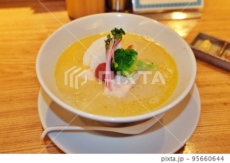 銀座 篝　鶏白湯SOBA 95660644