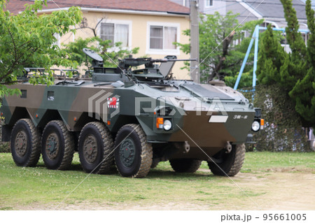 陸上自衛隊の96式装輪装甲車 陸上自衛隊の96式装輪装甲車 95661005