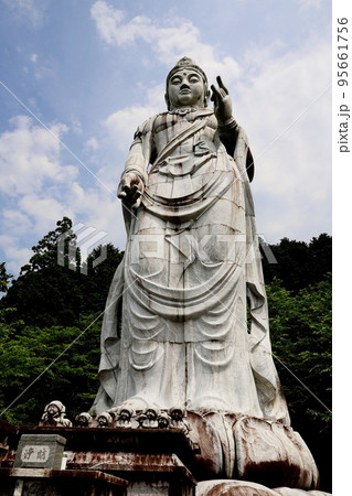 壷阪寺　奈良県 95661756