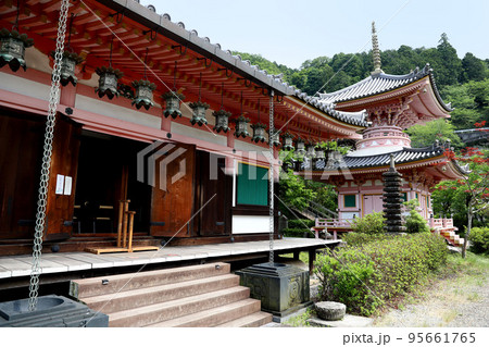 壷阪寺　奈良県 95661765