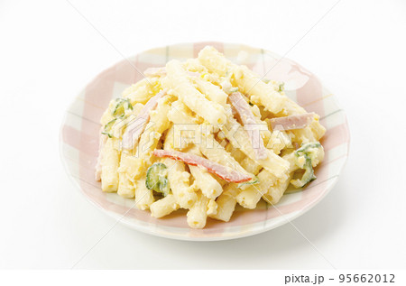 美味しそうなマカロニサラダ 95662012