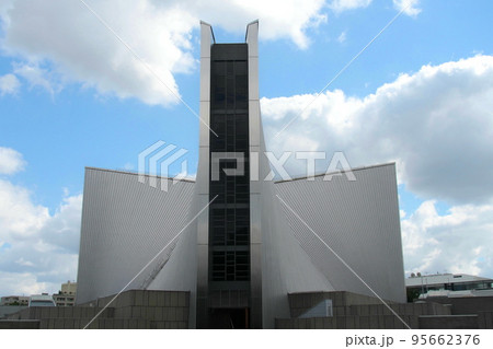 東京カテドラル聖マリア大聖堂、金属的な教会建物【東京都文京区】 東京カテドラル聖マリア大聖堂、金属的な教会建物【東京都文京区】 95662376
