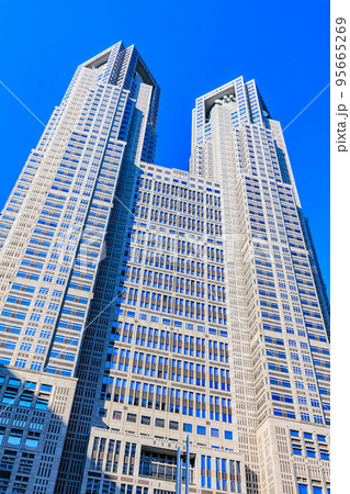 東京 西新宿の都市風景 東京都庁第一本庁舎 東京 西新宿の都市風景 東京都庁第一本庁舎 95665269