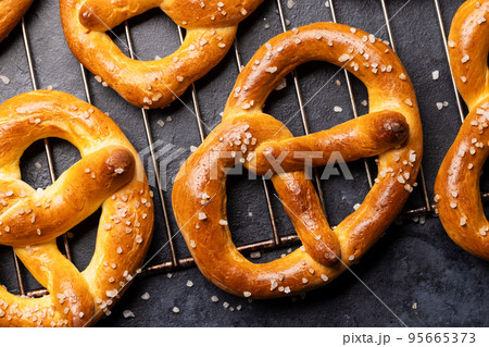 Freshly baked homemade pretzels 95665373