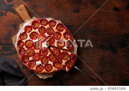 Homemade plum pie. Fruit tart with seasonal fruits Homemade plum pie. Fruit tart with seasonal fruits 95665566