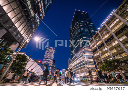 日本の東京都市景観 東京駅前に東京ミッドタウン八重洲が“誕生”=10月26日 日本の東京都市景観 東京駅前に東京ミッドタウン八重洲が“誕生”=10月26日 95667057