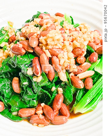 中国家庭料理・凉拌菠菜（ほうれん草の中華和え） 95670042