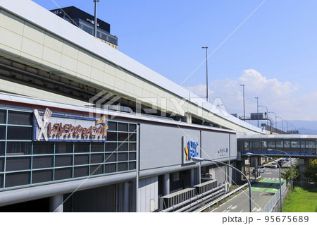 大阪府泉佐野市　青空のりんくうタウン駅　南海空港線　JR関西空港線 95675689