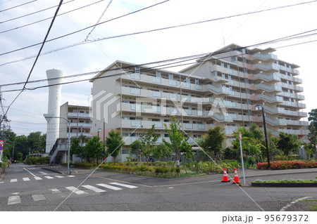 調布市緑ヶ丘団地 調布市緑ヶ丘団地 95679372