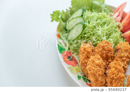 皆んな大好きカキフライ 95680237