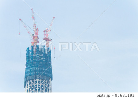 「東京都」東京スカイツリー建設中 95681193