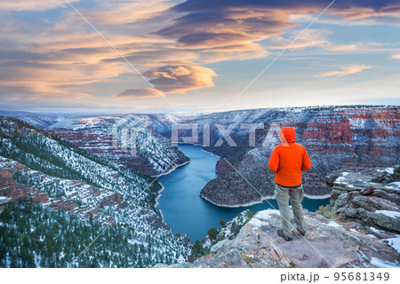 Winter in Flaming Gorge 95681349