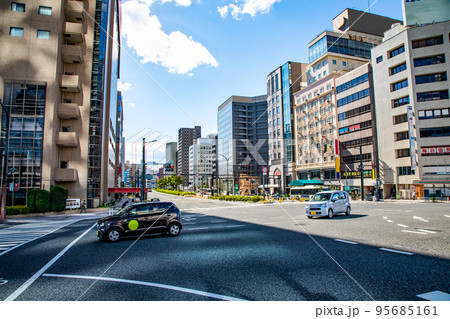 広島駅南側の駅前大橋周辺の市街地風景です。的場町や京橋町のホテルやビル街が広がっています。広島県 広島駅南側の駅前大橋周辺の市街地風景です。的場町や京橋町のホテルやビル街が広がっています。広島県 95685161