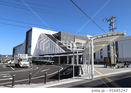 西九州新幹線　諫早駅にて（西口） 95685247