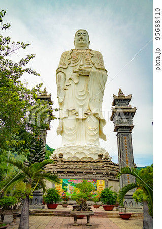 Buddhist temple. Buddhist temple. 95688410