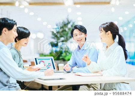 ビジネス 若い ビジネス 若い 95688474
