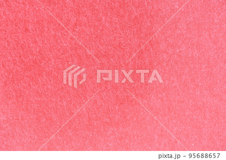 和紙の背景素材（無地・ワインカラー） 95688657