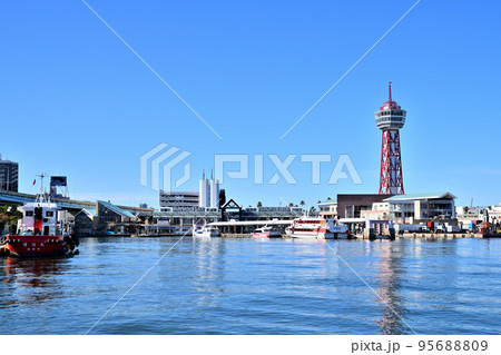 福岡市の風景　博多ポートタワー 95688809