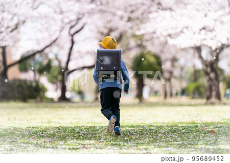 8 years old 95689452