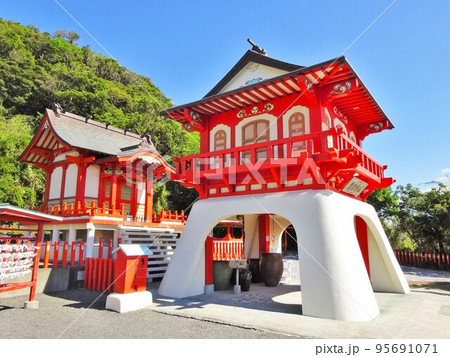 竜宮神社（鹿児島県・長崎鼻） 95691071