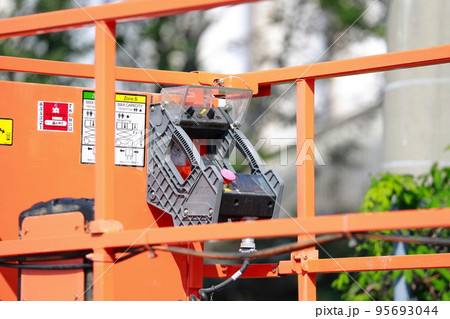高所作業車　建築機械 95693044
