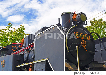 鴻巣市の C11型322号機関車（SL） 95693156