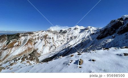 上富良野岳の登山道 95698500