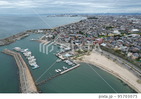 【空撮】明石市、江井ヶ島海岸 95703075