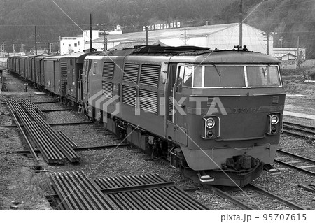 鉄道 国鉄 JR 列車 機関車 DD54 DL 福知山機関区 播但線 生野の写真素材 [95707615] - PIXTA