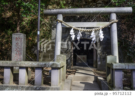 金沢八景小泉夜雨 手子神社 金沢八景小泉夜雨 手子神社 95712112