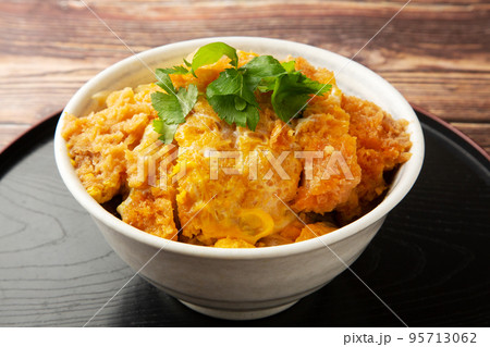 カツ丼 95713062