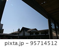 鎌倉観光名所の出発地である鎌倉駅を訪れて 95714512