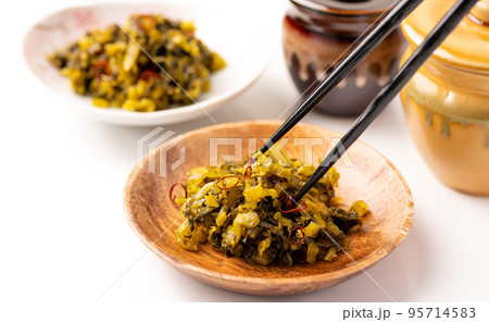 高菜の漬物 ( めんたい高菜 ) つけもの　辛子高菜 95714583