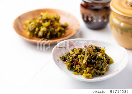 高菜の漬物 ( めんたい高菜 ) つけもの 辛子高菜 高菜の漬物 ( めんたい高菜 ) つけもの 辛子高菜 95714585