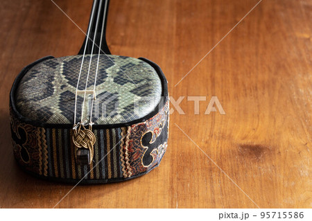 沖縄三線 95715586