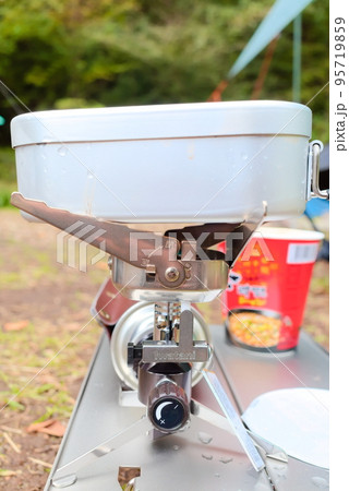 メスティンとバーナーを使った炊飯 95719859