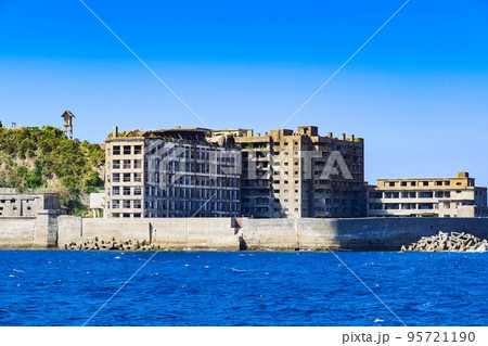 軍艦島　端島小中学校校舎跡 95721190