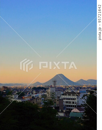 琴平公園の夕景【香川県仲多度郡琴平町】 琴平公園の夕景【香川県仲多度郡琴平町】 95721642