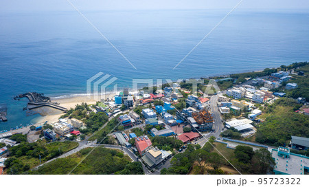 The aerial view of Little Liuqiu The aerial view of Little Liuqiu 95723322