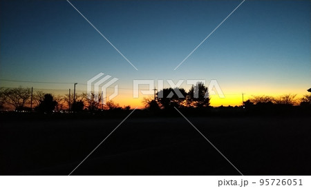 田舎のマジックアワー 95726051