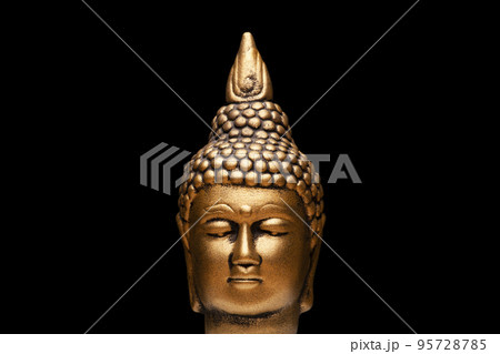image of buddha statue dark backgorund  95728785