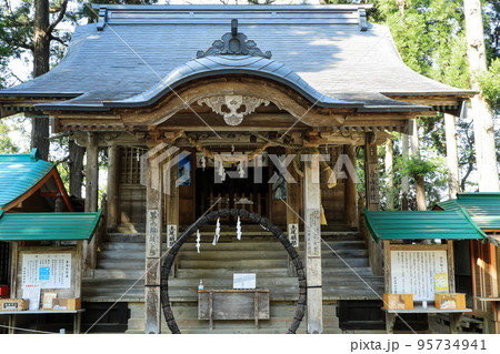 東北岩手への歴史と癒しの旅　平泉中尊寺白神神社　岩手県 95734941
