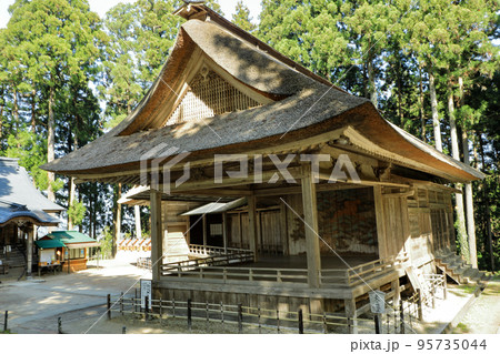 東北岩手への歴史と癒しの旅　平泉中尊寺白神神社　岩手県 95735044